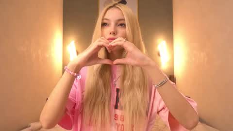 butteflai online show from February 9, 11:14 am