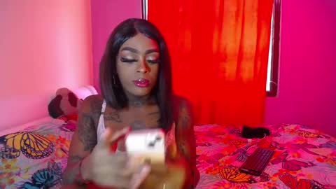 Snapshot of butterfly_rouse chatting on September 21, 6:31 pm butterfly_rouse online show from September 21, 6:31 pm