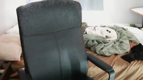 bxbydior online show from September 28, 5:40 pm