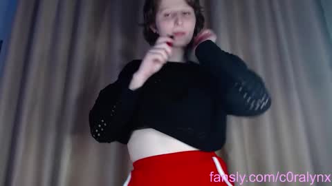 Snapshot of c0ralynx chatting on February 11, 8:10 pm C0ralynx online show from February 11, 8:10 pm