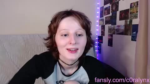 Snapshot of c0ralynx chatting on March 9, 1:56 am C0ralynx online show from March 9, 1:56 am