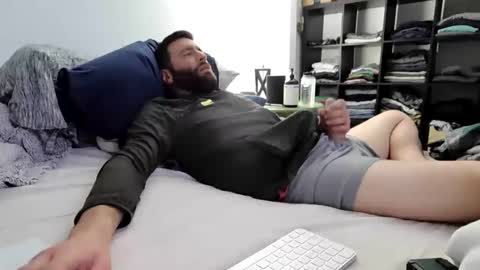 c2cmee online show from November 14, 3:27 am