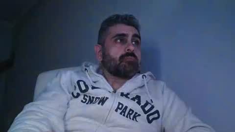 Snapshot of c534963 chatting on December 17, 11:05 pm supersperm online show from December 17, 11:05 pm