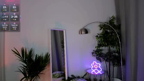 Polly online show from October 11, 9:02 pm