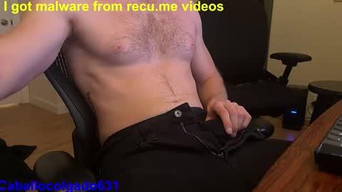 Snapshot of caballocolgado631 chatting on December 17, 1:17 pm Alex online show from December 17, 1:17 pm