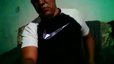 Snapshot of cachito83915 chatting on September 23, 4:59 am Cachudosexy online show from September 23, 4:59 am