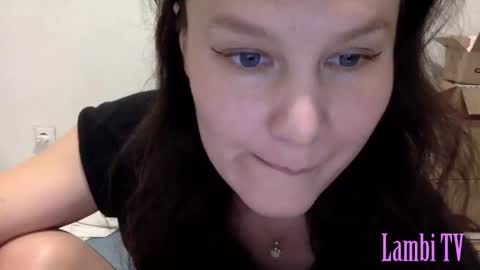 Snapshot of caffeinated_lamb chatting on December 7, 7:21 pm Lamb online show from December 7, 7:21 pm