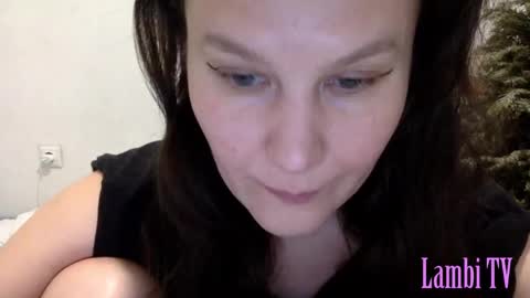 Snapshot of caffeinated_lamb chatting on January 7, 7:17 pm Lamb online show from January 7, 7:17 pm