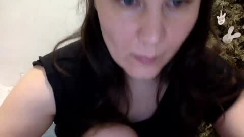 Lamb online show from April 19, 6:10 pm