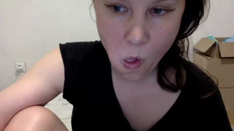 Lamb online show from June 3, 6:02 pm