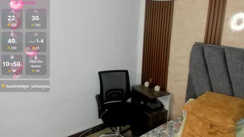 Snapshot of cailinmilf chatting on September 19, 9:04 pm Cailin online show from September 19, 9:04 pm
