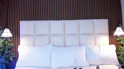 Snapshot of cailynbrowm chatting on November 12, 4:35 am CailynBrown online show from November 12, 4:35 am