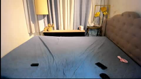 Snapshot of caitlyn_nuty chatting on November 2, 7:00 am C A I T L Y N online show from November 2, 7:00 am