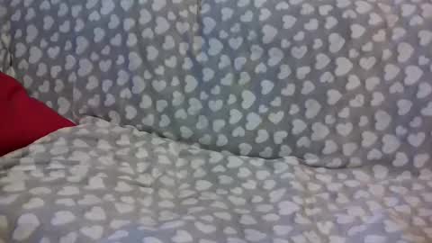 Snapshot of caitlyn_zack chatting on October 11, 5:39 am Caitlyn and Zack online show from October 11, 5:39 am