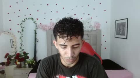 caius online show from April 1, 11:33 am