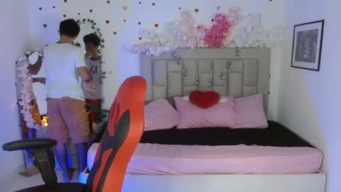 caius online show from April 20, 11:46 am