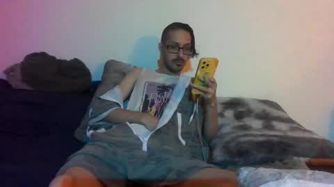 Snapshot of cal_xxx chatting on September 15, 4:01 am Cal XXX online show from September 15, 4:01 am