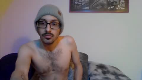 Snapshot of cal_xxx chatting on October 1, 1:44 am Cal XXX online show from October 1, 1:44 am
