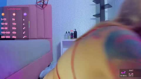 Snapshot of calanthelove chatting on November 11, 3:17 am Calanthe online show from November 11, 3:17 am