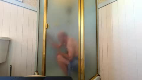 Snapshot of cali1962 chatting on November 15, 7:10 pm Cal online show from November 15, 7:10 pm