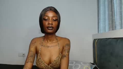 Snapshot of calin_3 chatting on September 17, 7:10 am calin online show from September 17, 7:10 am