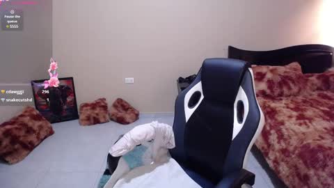 caliope_goddess1 online show from March 2, 4:32 pm