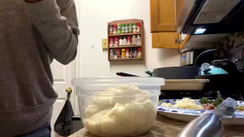 Snapshot of calishop1 chatting on December 12, 4:59 am calishop1 online show from December 12, 4:59 am