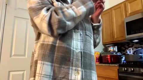 Snapshot of calishop1 chatting on January 9, 4:41 am calishop1 online show from January 9, 4:41 am