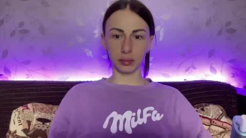 Anna online show from March 8, 7:09 pm