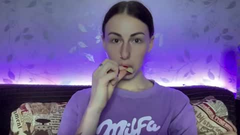 Anna online show from March 9, 7:15 pm