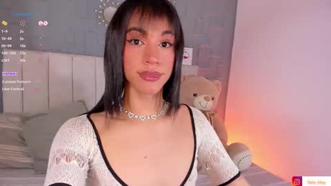 Snapshot of call_me_nora chatting on October 24, 4:53 am NORA online show from October 24, 4:53 am