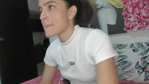 Snapshot of callme__ocean chatting on November 16, 3:17 pm ocean online show from November 16, 3:17 pm