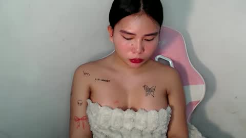 Snapshot of callme_remaxxx7 chatting on December 13, 7:53 pm Rema online show from December 13, 7:53 pm