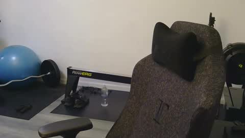 Nny online show from November 27, 1:46 pm