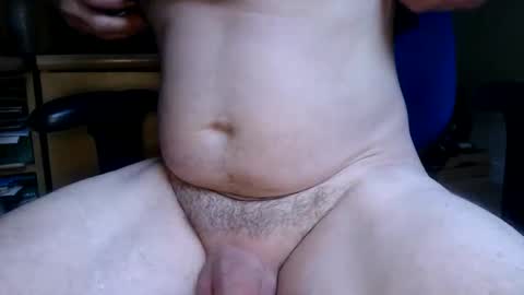 Snapshot of callum4you chatting on October 11, 12:58 pm callum4you online show from October 11, 12:58 pm