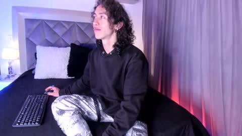 calmacaos online show from February 12, 11:38 am