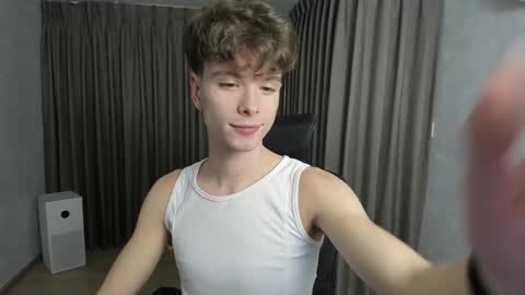 Hey I am Calvin  online show from November 27, 2:19 pm