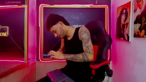 Calvin online show from October 11, 4:12 am