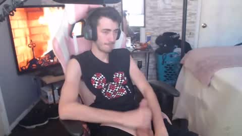 calvin_tanner online show from December 11, 8:28 pm