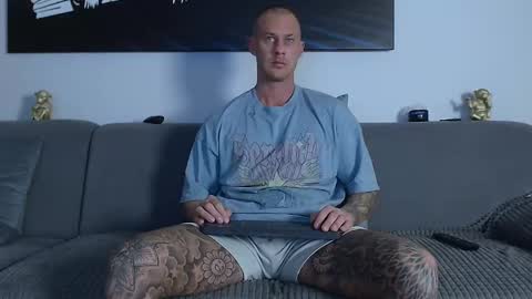 Snapshot of calvinhunt69 chatting on January 4, 11:38 pm Calvin online show from January 4, 11:38 pm