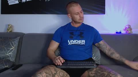 Snapshot of calvinhunt69 chatting on January 9, 9:05 pm Calvin online show from January 9, 9:05 pm