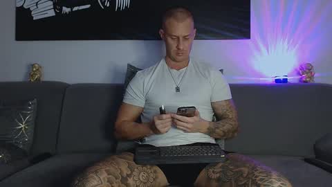 Snapshot of calvinhunt69 chatting on January 10, 9:20 pm Calvin online show from January 10, 9:20 pm