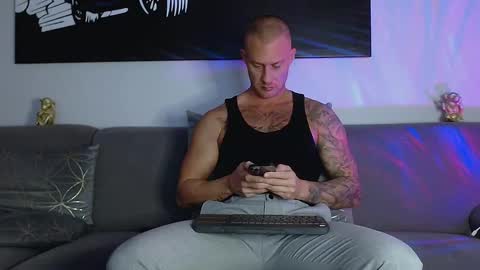 Snapshot of calvinhunt69 chatting on January 13, 6:38 pm Calvin online show from January 13, 6:38 pm