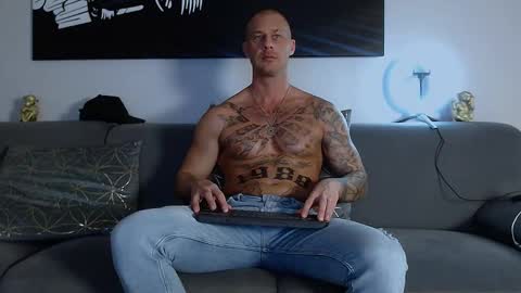 Snapshot of calvinhunt69 chatting on January 19, 6:21 pm Calvin online show from January 19, 6:21 pm