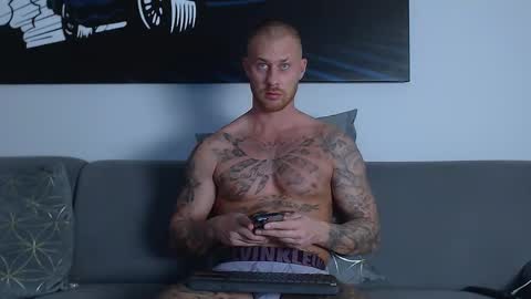 Snapshot of calvinhunt69 chatting on February 18, 6:47 pm Calvin online show from February 18, 6:47 pm