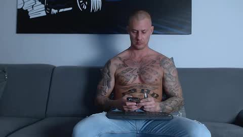 Snapshot of calvinhunt69 chatting on February 28, 9:01 pm Calvin online show from February 28, 9:01 pm