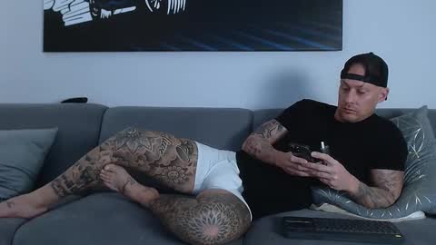 Snapshot of calvinhunt69 chatting on March 4, 6:15 am Calvin online show from March 4, 6:15 am