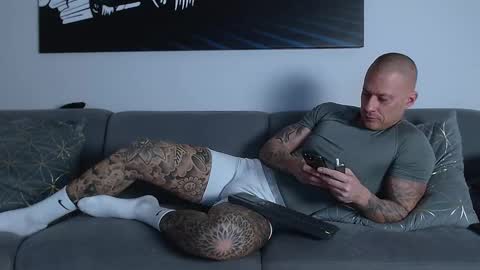 Snapshot of calvinhunt69 chatting on March 4, 5:34 pm Calvin online show from March 4, 5:34 pm