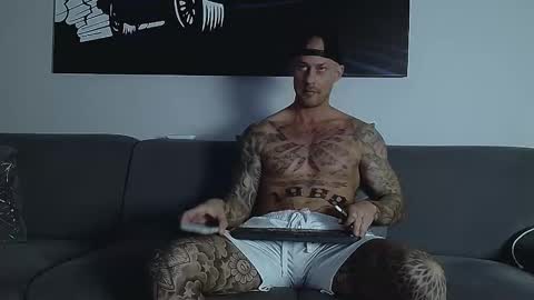 Snapshot of calvinhunt69 chatting on September 17, 9:16 pm Calvin online show from September 17, 9:16 pm