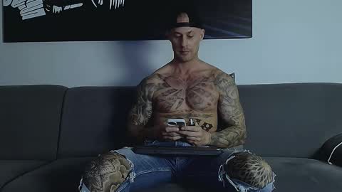 Snapshot of calvinhunt69 chatting on September 24, 10:02 pm Calvin online show from September 24, 10:02 pm